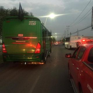 Choque entre dos unidades del transporte público deja 14 lesionados en Tlajomulco