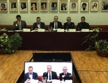 Para responder los cuestionamientos estaban el coordinador del Gabinete de Seguridad, Macedonio Tamez, el fiscal, Gerardo Solís, y el secretario de Seguridad, Bosco Pacheco. TWITTER / @LegislativoJal