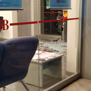 Roban 600 mil pesos a empleados de banco en Guadalajara