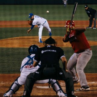 Venados muele a Charros a punta de palos