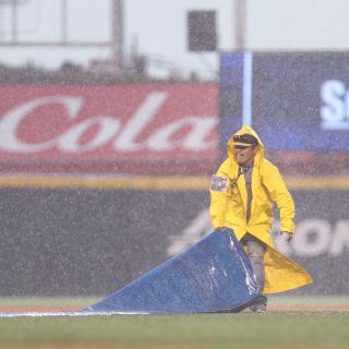 Por lluvia, suspenden el juego entre Charros y Venados