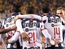 Después de las emociones a temprana hora, el duelo se trabó en media cancha hasta los últimos 10 minutos. TWITTER/@Rayados