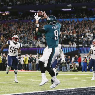 Eagles y Patriots se encuentran en duelo con tintes de revancha