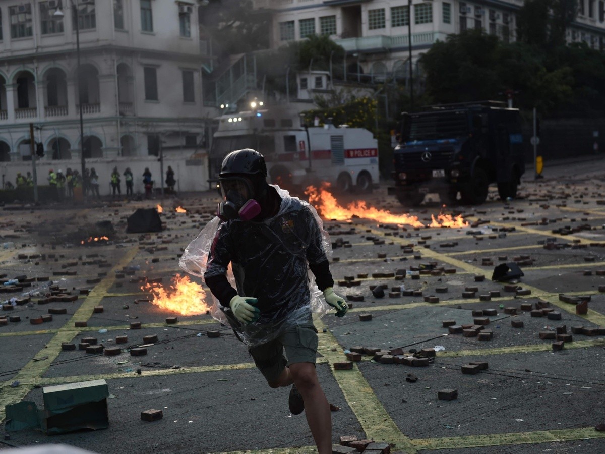  Policía de Hong Kong advierte de posible uso de munición real