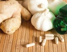 Los componentes de algunos productos a base de hierbas interfieren con el funcionamiento de los tratamientos médicos. GETTY IMAGES