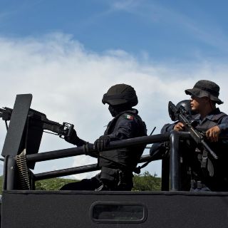 Criminales y autoridades se enfrentan a tiros en Pátzcuaro