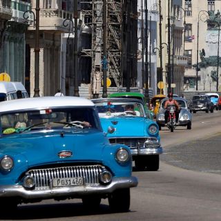 Cuba restablece rutas de autobuses tras crisis de combustible
