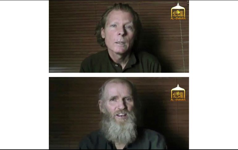 El australiano Timothy Weeks (arriba) y el estadounidense Kevin King (abajo) en un video difundido en junio de 2017, casi un año despúes de su secuestro. AP/Talibán/ARCHIVO