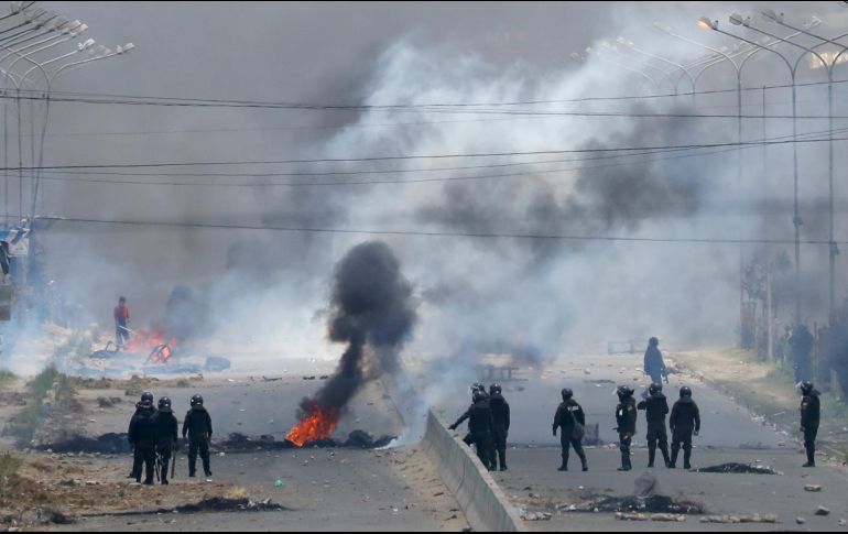 El 19 de noviembre, fuerzas armadas reprimieron una manifestación de simpatizantes de Evo Morales en la planta de Senkata, en El Alto. AP/ARCHIVO
