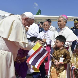 El Papa Francisco llega a Tailandia en primera etapa de gira asiática