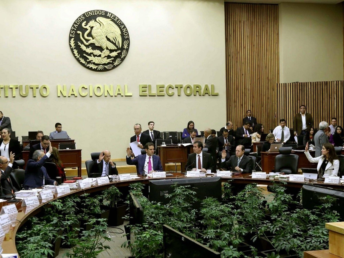  El INE perdona multas por 89.5 MDP a partidos