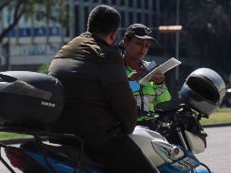 Sólo 4% de los motociclistas circula con póliza de seguro vigente y, en el caso de la licencia de conducir, 30% tiene el documento actualizado. EL INFORMADOR/Archivo