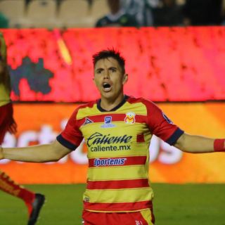 Arsenal felicita al Morelia por su 95 aniversario... 25 años antes