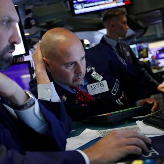 Wall Street abre con ganancias moderadas