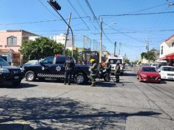 Los ciudadanos procedieron a detener a la persona y le aseguraron una pistola de utilería. EL INFORMADOR / S. Blanco