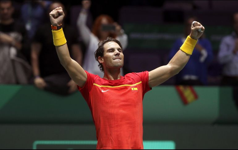 Nadal celebra su victoria en el partido de dobles. El siguiente rival de España será Gran Bretaña. EFE/K. Huesca