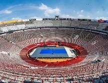 El ruedo de la Plaza de Toros México se transformó para recibir el esperado encuentro que arranca a las 19:00 horas. EFE/Mextenis