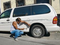 Don Marcelino inició su oficio como martillero a los 13 años; hoy tiene 52 de experiencia. EL INFORMADOR / S. Blanco