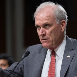 Despiden al secretario de Marina de Estados Unidos