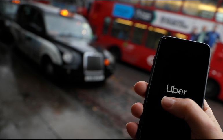 La empresa, que tiene 45 mil conductores en la capital británica, dijo que recurrirá la decisión y seguirá funcionando como hasta ahora a la espera de un fallo definitivo. AP/K. Wigglesworth