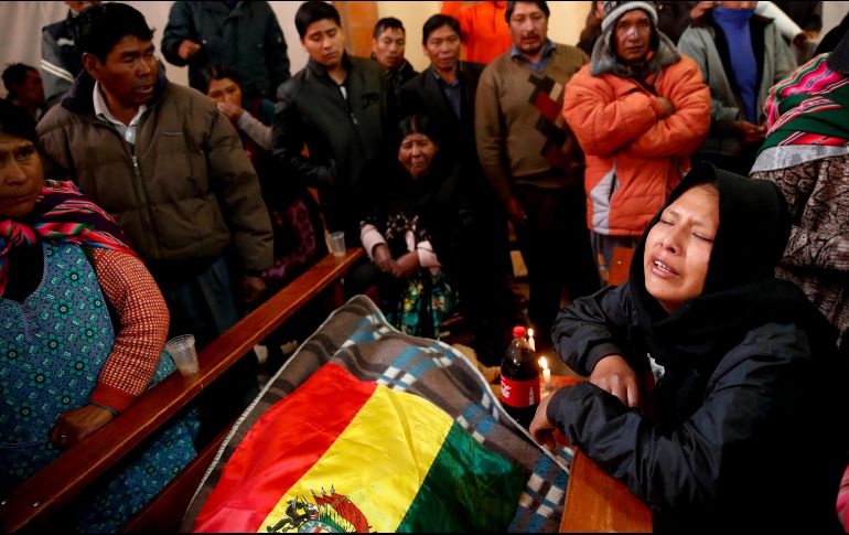 Familiares de los fallecidos en Senkata, durante enfrentamientos con las fuerzas del orden, piden justicia a la CIDH. AP/ARCHIVO