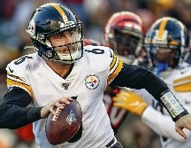 Devlin Hodges levantó el ataque de Pittsburgh el domingo ante Cincinnati. AFP / M. Hickey