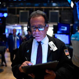 Wall Street cierra en alza; alcanza niveles históricos