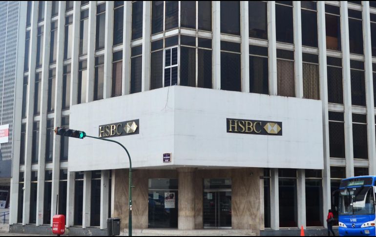 S&P considera que la economía débil de México presenta condiciones adversas para los clientes de los bancos. EL INFORMADOR / ARCHIVO