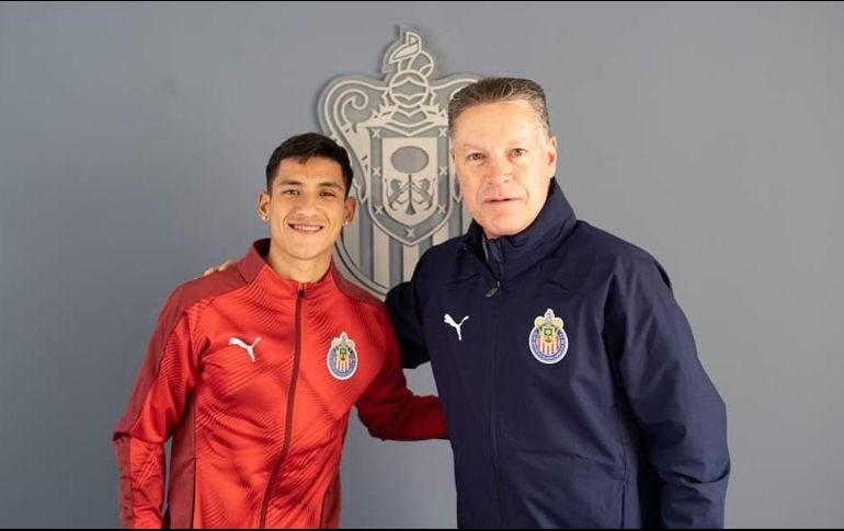 Uriel Antuna se convirtió en la primera contratación bajo el mandato de Ricardo Peláez como directivo. FACEBOOK / @Chivas