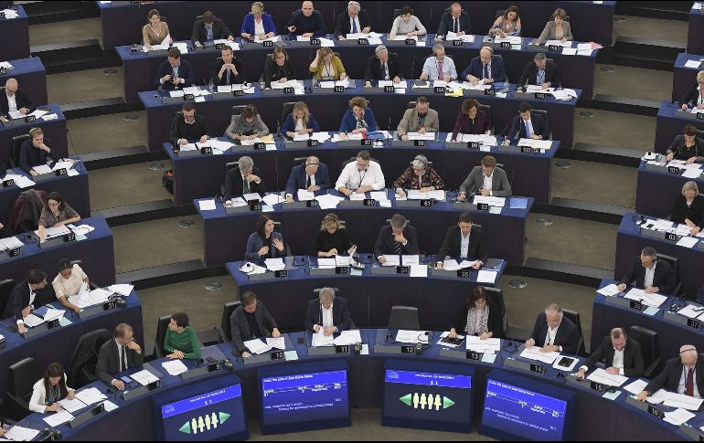 La resolución fue aprobada hoy en la sesión del Parlamento Europeo en Estrasburgo, Francia. El texto urge a realizar acciones concretas para luchar y contener el cambio climático. AFP/F. Florin