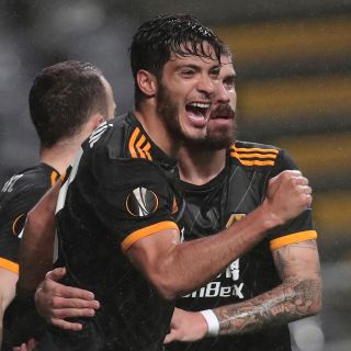 Raúl Jiménez destaca en empate del Wolverhampton