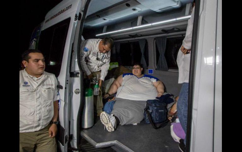 En noviembre de 2016, llegó al hospital en Jalisco para comenzar su tratamiento. Pesaba 595 kilos. AFP/ARCHIVO