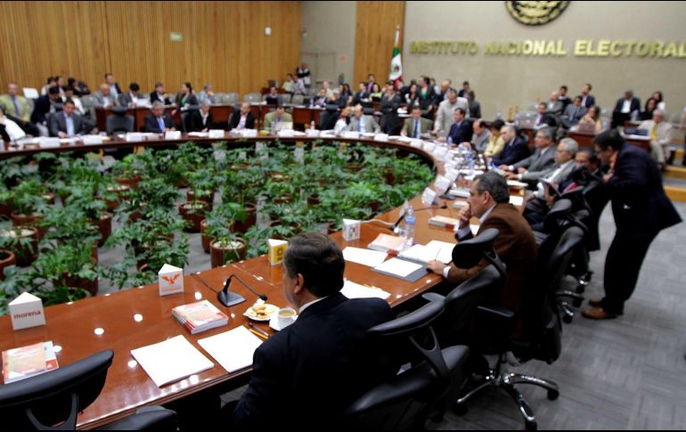 Aseguraron que la medida, como otras que se han presentado, es una reciente andanada en contra del Instituto y de los consejeros que lo dirigen. NOTIMEX/Archivo