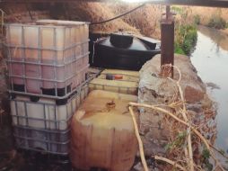 En el lugar localizan al señalado en posesión de 10 mil 701 litros y nueve mililitros de gasolina. ESPECIAL