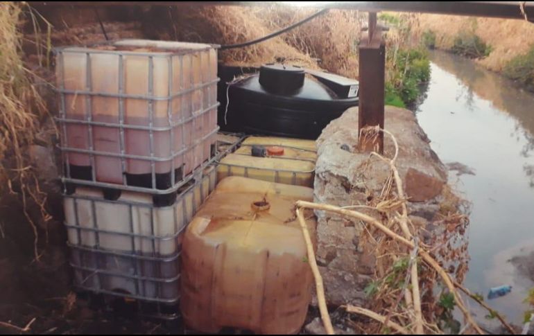 En el lugar localizan al señalado en posesión de 10 mil 701 litros y nueve mililitros de gasolina. ESPECIAL