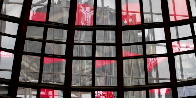 La BMV pierde a la par de los mercados internacionales