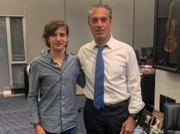 El joven piloto tapatío sigue brillando en el mundo del kartismo y espera que con el respaldo de Carlos Slim Domit llegue a mejores pistas. INSTAGRAM/@santiago_ramosoficial