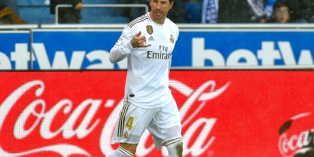 Con goles de sus defensas, Real Madrid vence al Alav&eacute;s