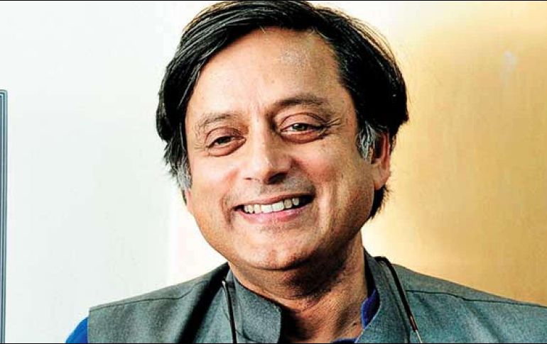Shashi Tharoor. Entre sus obras se encuentra “Una era de oscuridad: el imperio británico en la India”. ESPECIAL