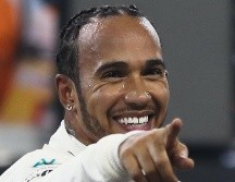 Hamilton agradeció los halagos que hizo de él Mattia Binotto, director de Ferrari. El británico termina contrato con Mercedes al final de la temporada 2020. EFE / A. Haider
