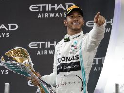 Lewis Hamilton, de Mercedes, prácticamente tiene asegurado su sexta victoria mundial de la Fórmula Uno. AP / H. Ammar