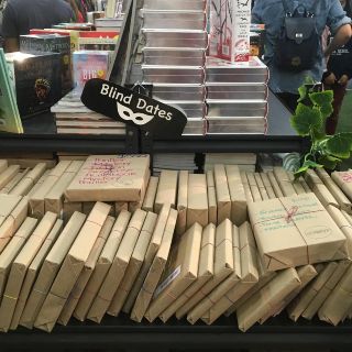 Una "Citas a Ciegas" en la FIL