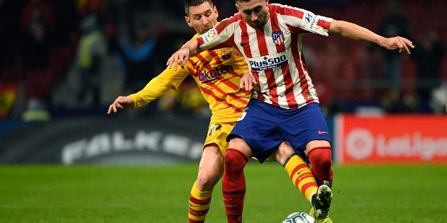 Cuando juegas ante Messi no hay nada que hacer: H&eacute;ctor Herrera