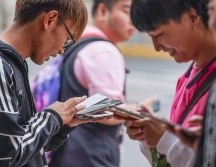 China lleva años endureciendo las reglas para garantizar que todos los que usan internet lo hagan bajo su identidad real. AFP