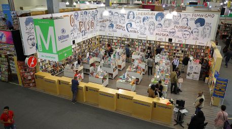 La Feria Internacional del Libro está caracterizada por ser uno de los espacios más grandes a nivel nacional donde se reúnen más de dos mil 200 editoriales procedentes de 47 países. NTX/ I. Hernández