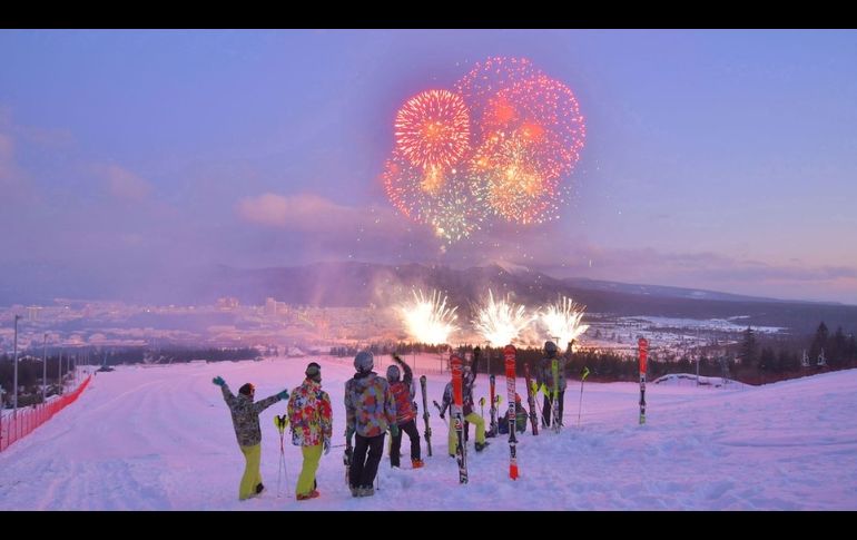 Desde la pista de ski celebran la inauguración de este 