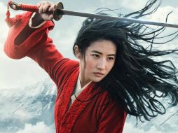 La película es protagonizada por la actriz Liu Yifei. TWITTER / @DisneyStudios