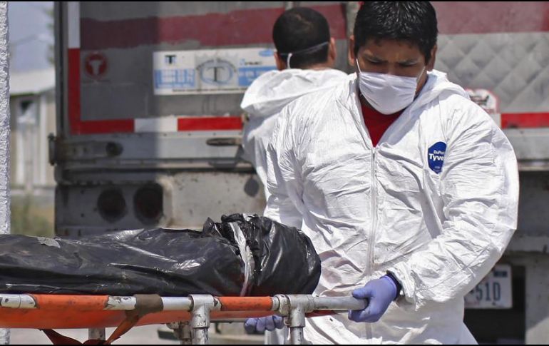 La víctima no fue identificada. El Servicio Médico Forense (Semefo) retiró los restos para realizar la autopsia y precisar la causa de muerte. AP / ARCHIVO
