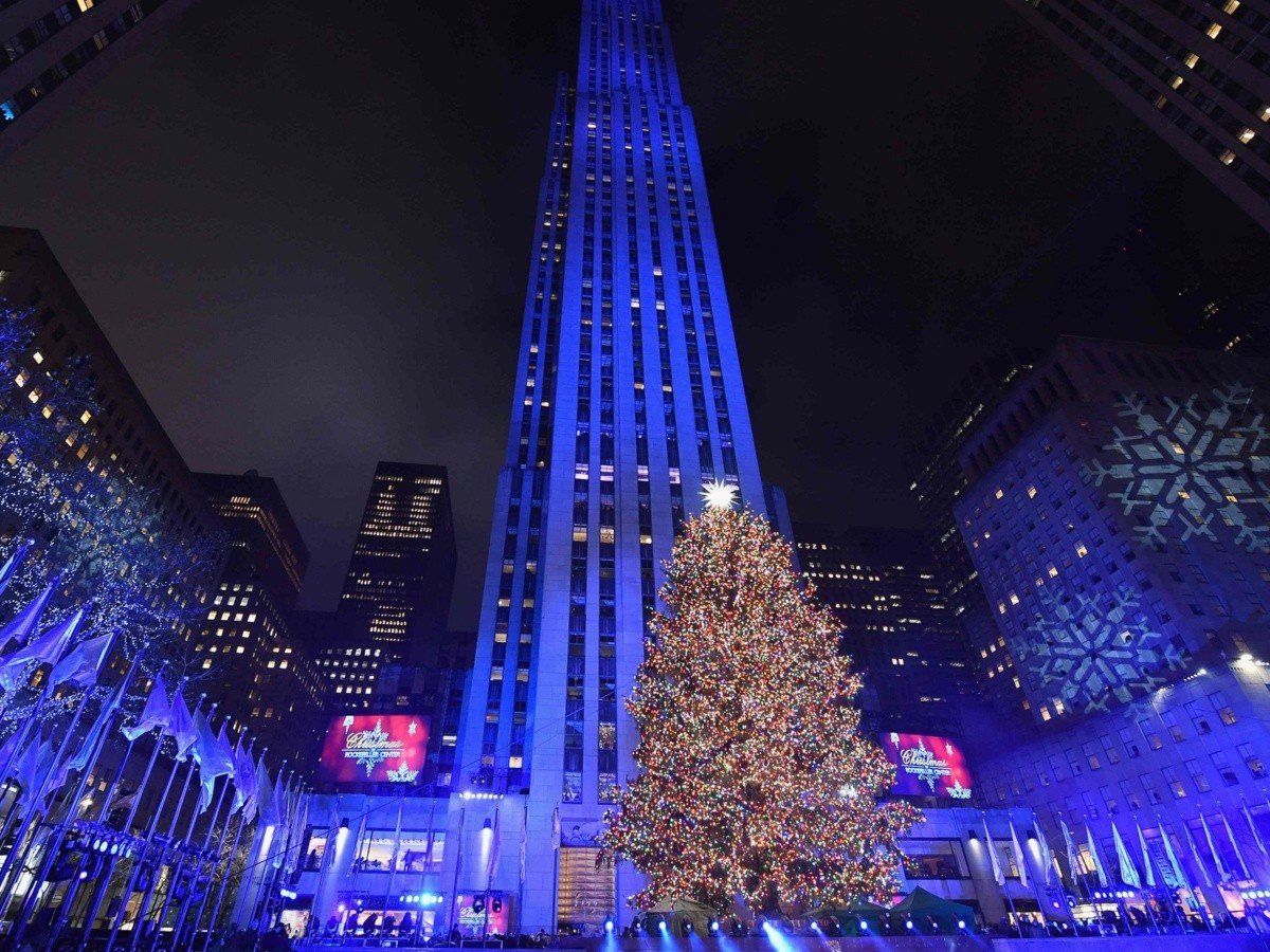  Llega la Navidad al Rockefeller Center con el encendido del árbol