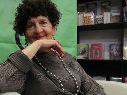 Margo Glantz, entre  libros, disfruta de la FIL. EL INFORMADOR/E. Barrera
